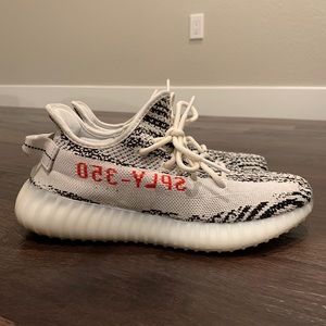 Yeezy boots v2 zebra. Men’s size 7,5